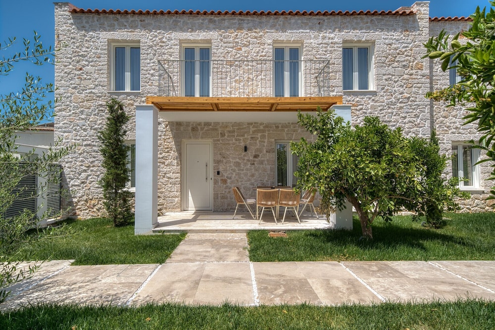 Petroulas Village