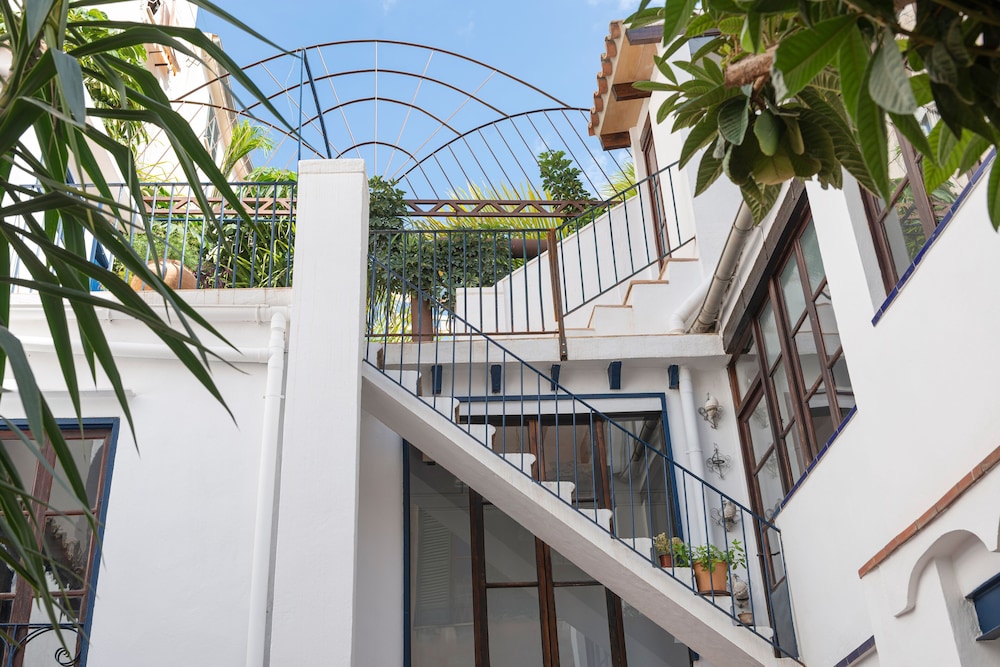 Hostal Pons