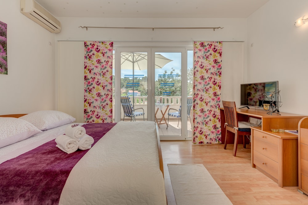 Villa Mili