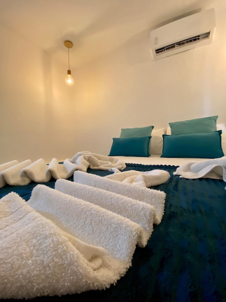 Flat a 120 metros das Piscinas Naturais