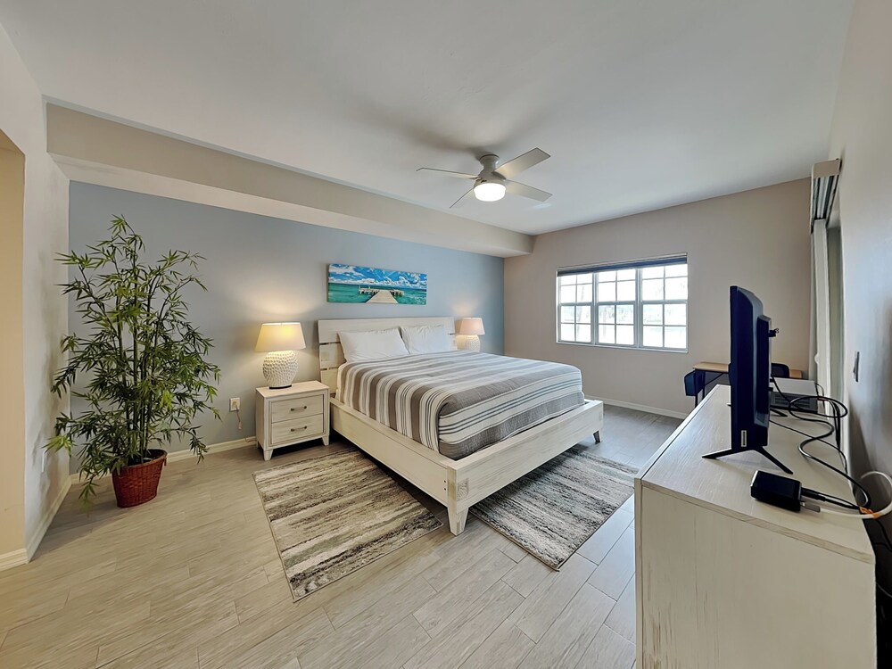 Bella Lago 324 by Distinctive Beach Rentals