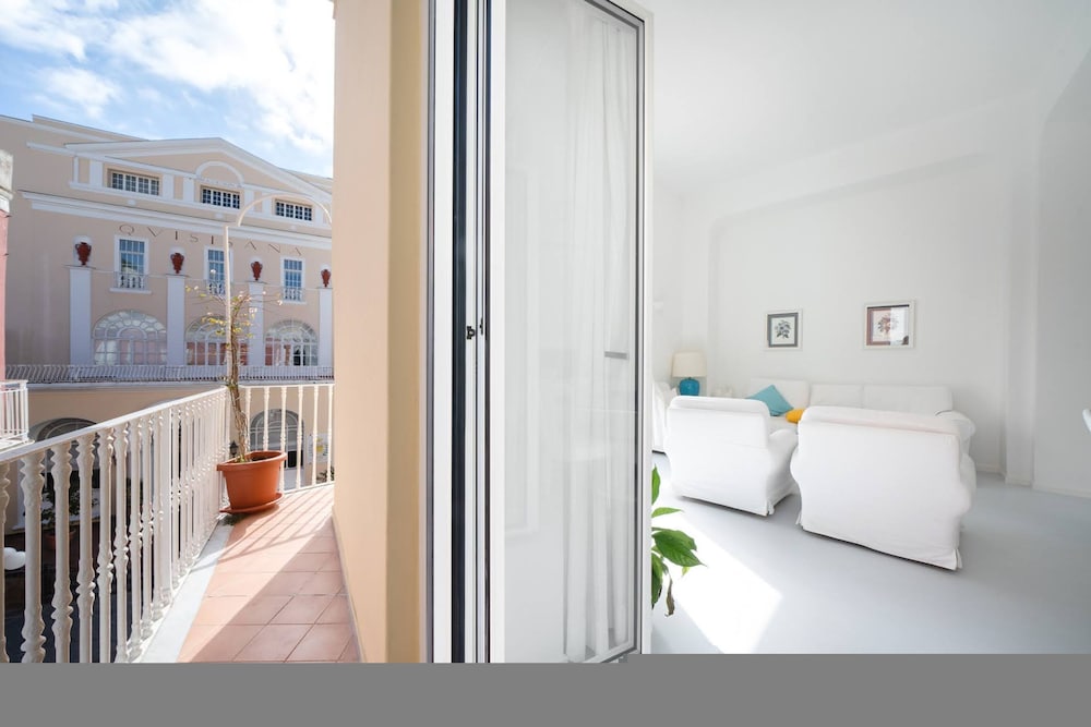 Cocor Capri by Elite Villas