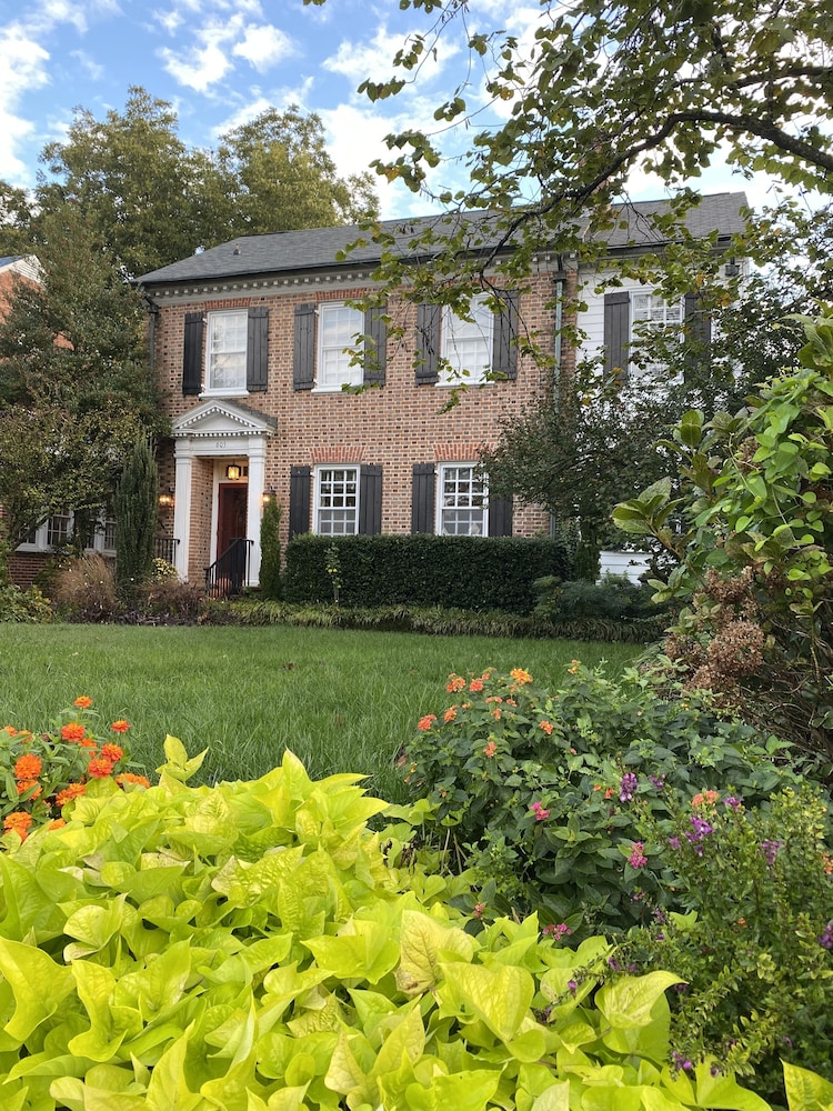 Hotel Inn at 605 - Image 1