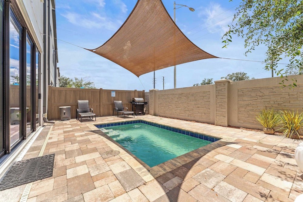 Chic Villa Domani Retreat 9ppl - Image 4