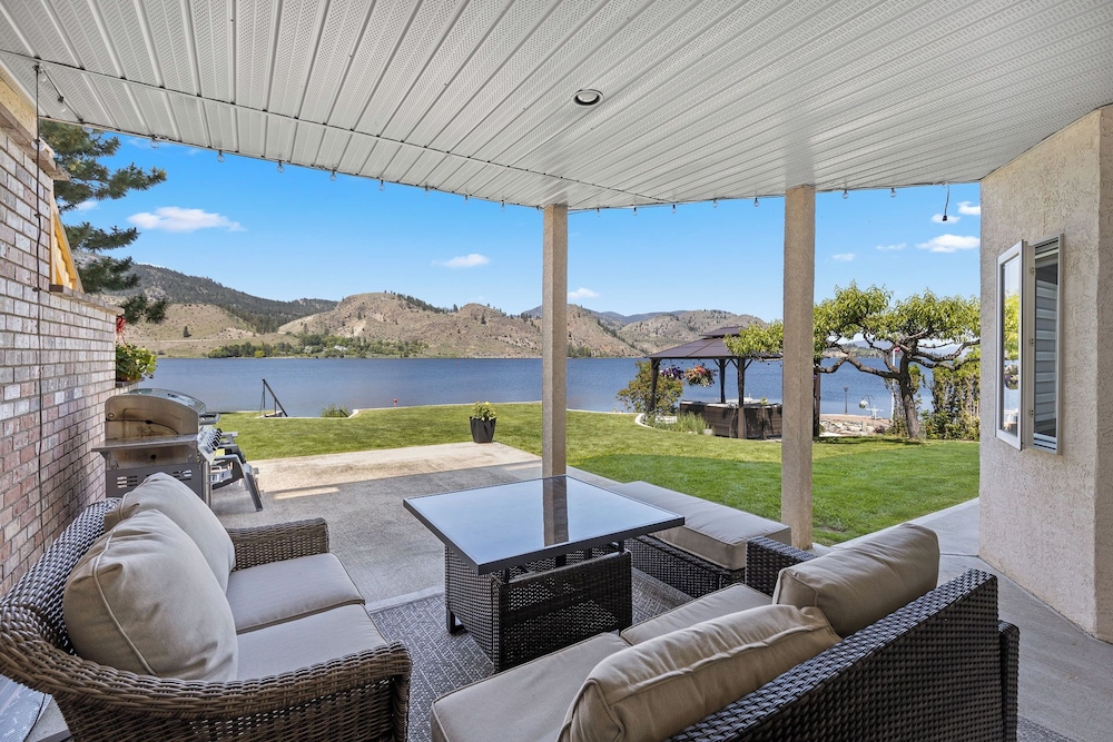 Skaha Lakefront Inn