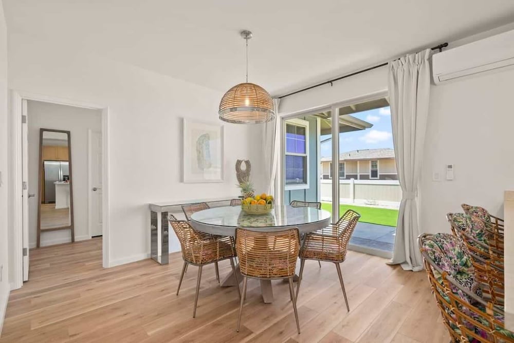@ Marbella Lane - Paradise Point Close to Beaches