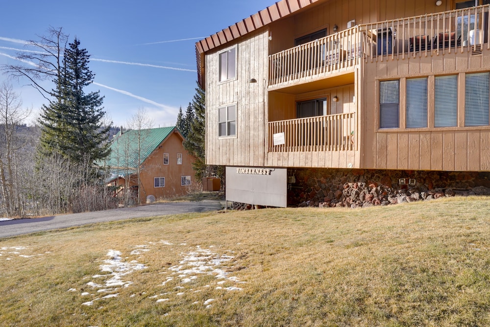 Brian Head Condo w/ Balcony, Grill & Mountain View view 3