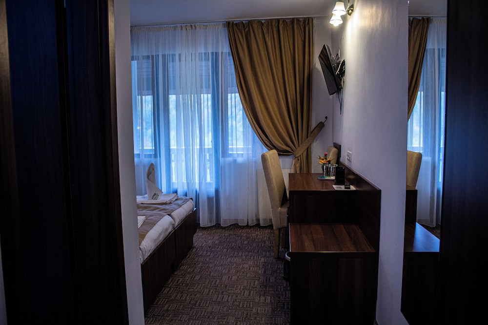 Hotel Claris Valiug