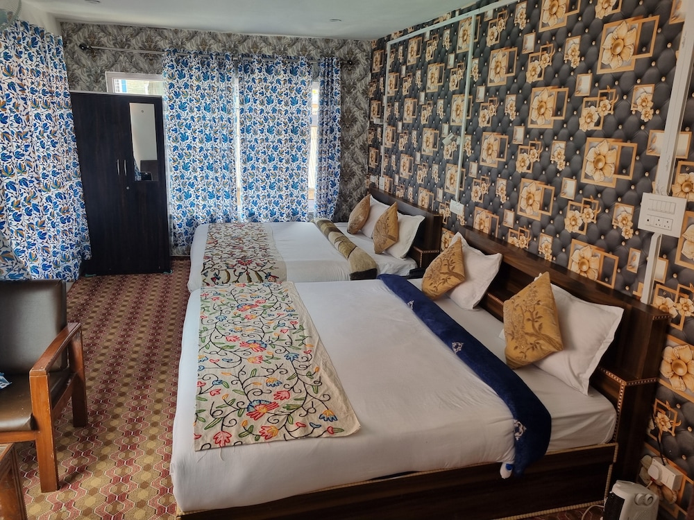 New Relax Inn