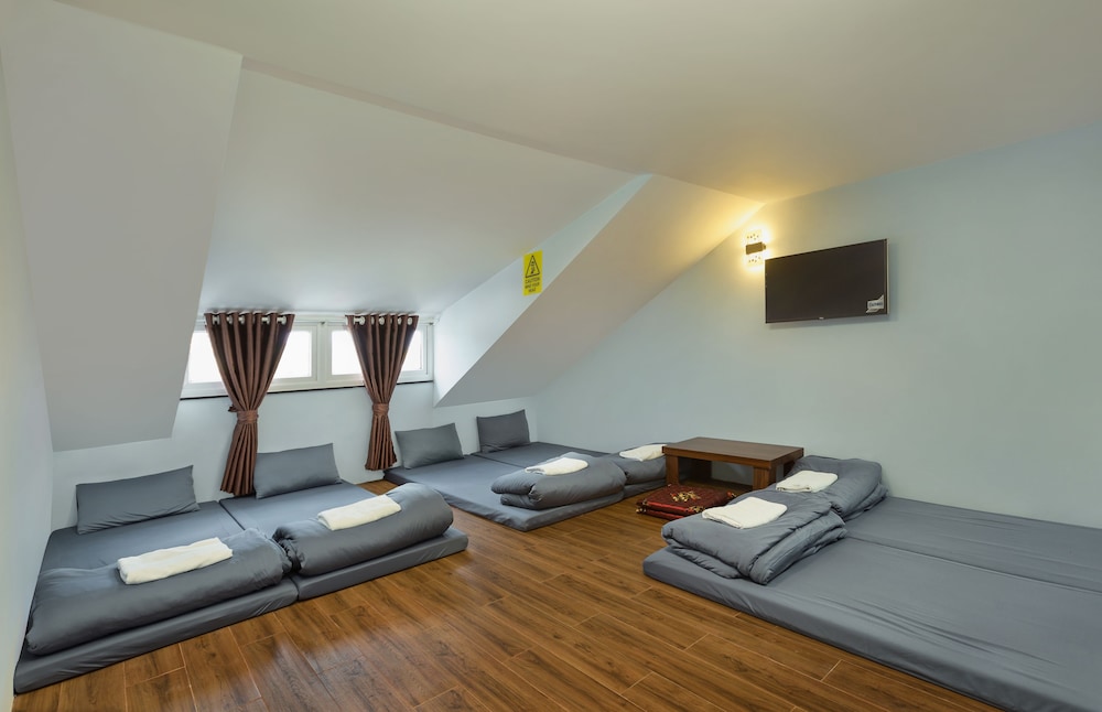My House - Hostel