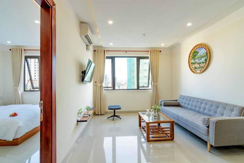 Salamander Hotel and Apartment