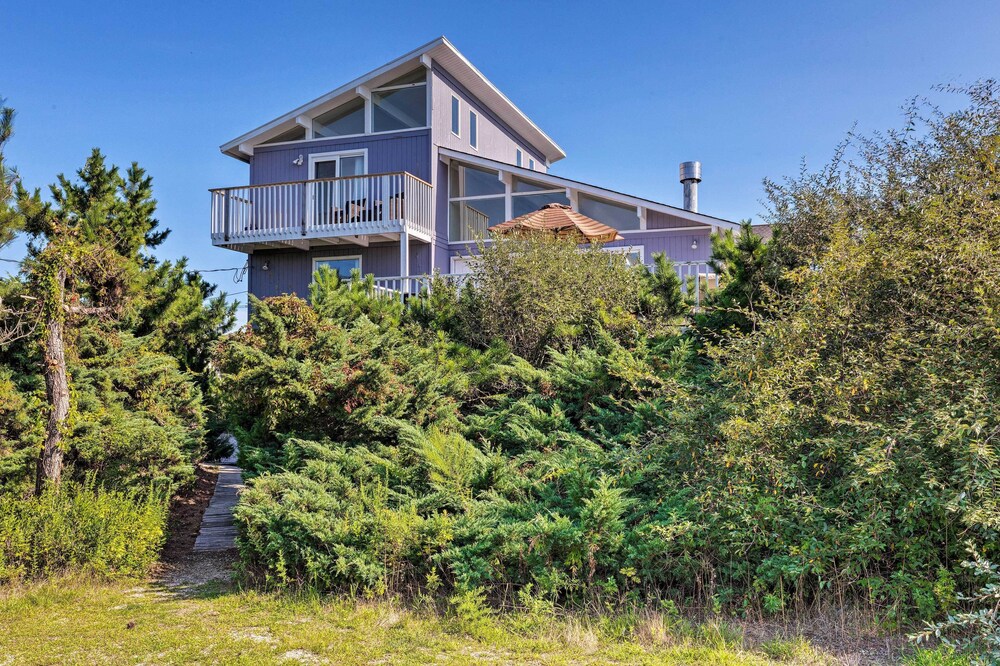 Westhampton Beach Home w/ Deck + Ocean Views! view 5