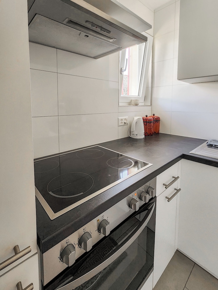 VK - VBD - Zurich Airport - Homestay - Villa Bassersdorf