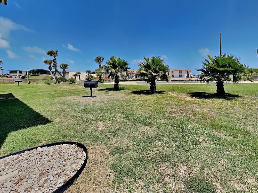 Sandy Shores by Silver Sands Vacation Rentals