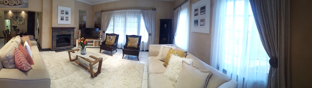 La Villa Rosa