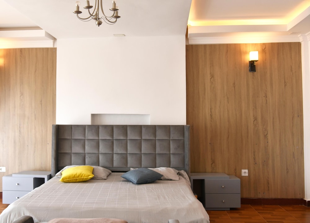 5 Bedroom Exquisite Villa in Top-view Area view 3