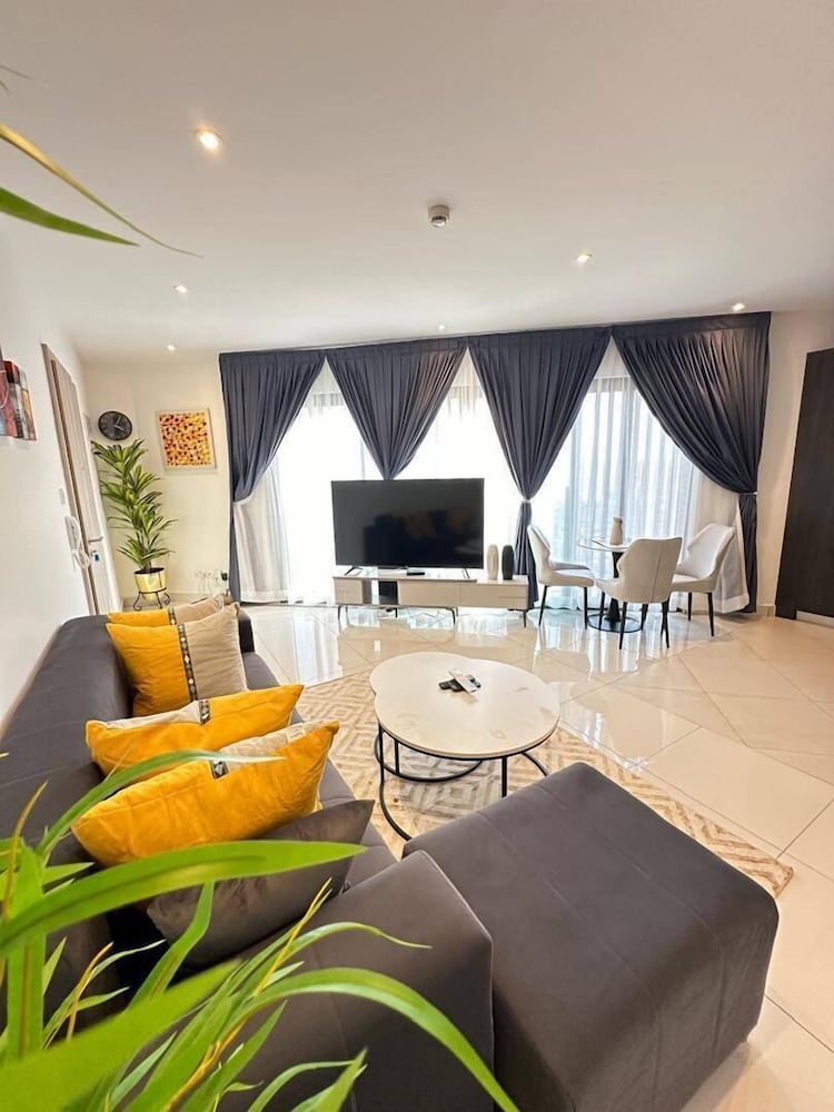 The Loxwood House Royal Luxury Suites