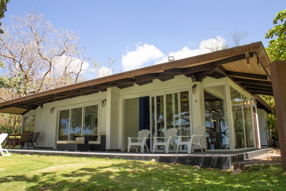 Playa Prieta Beachfront Villas