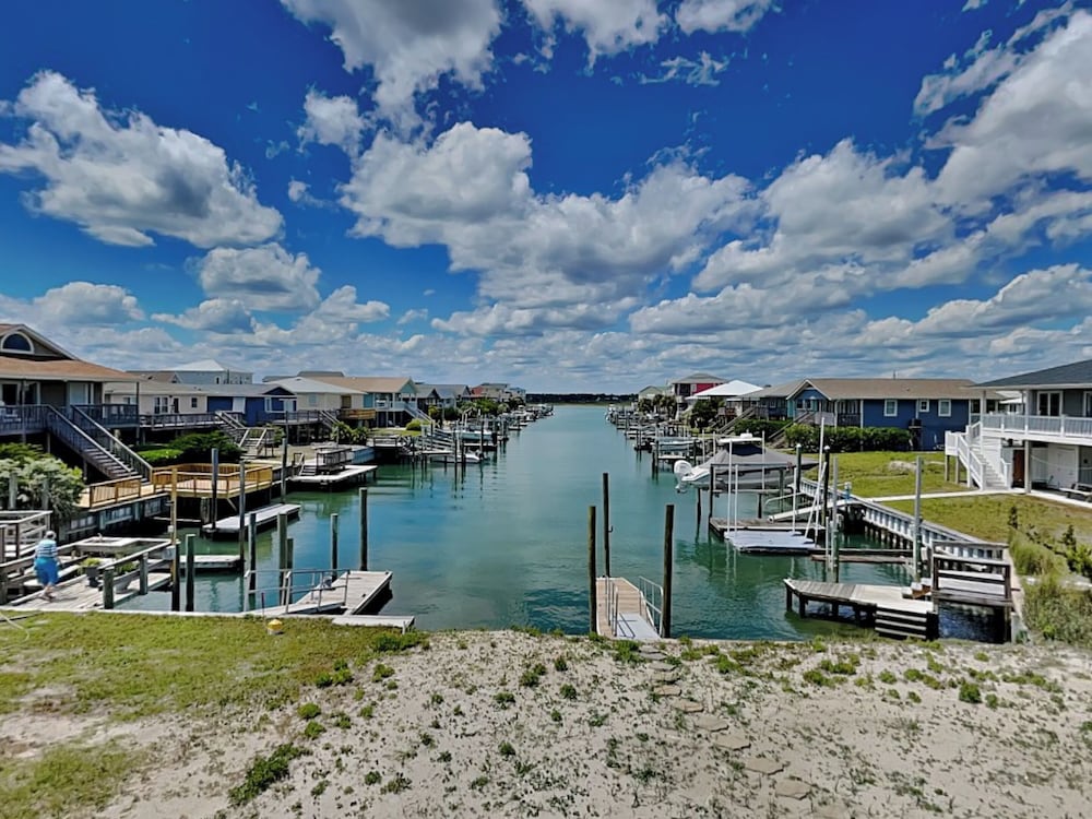 The Last Dollar Cottage by Topsail Realty