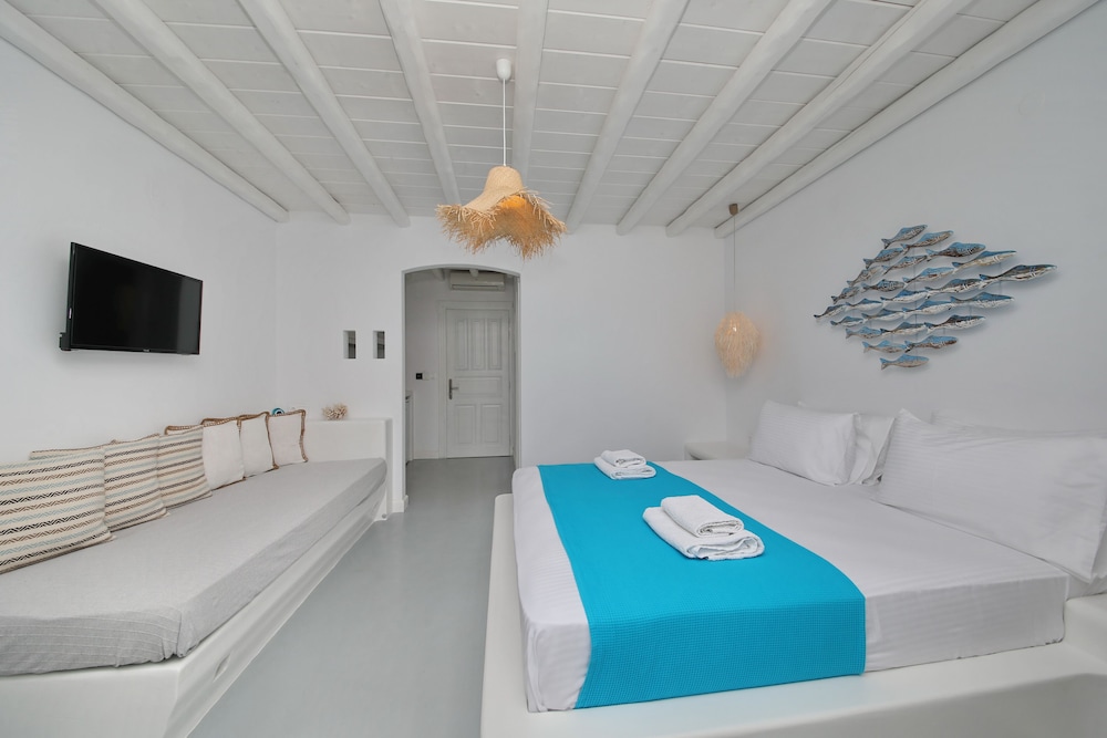 Evlalia Studios & Villas