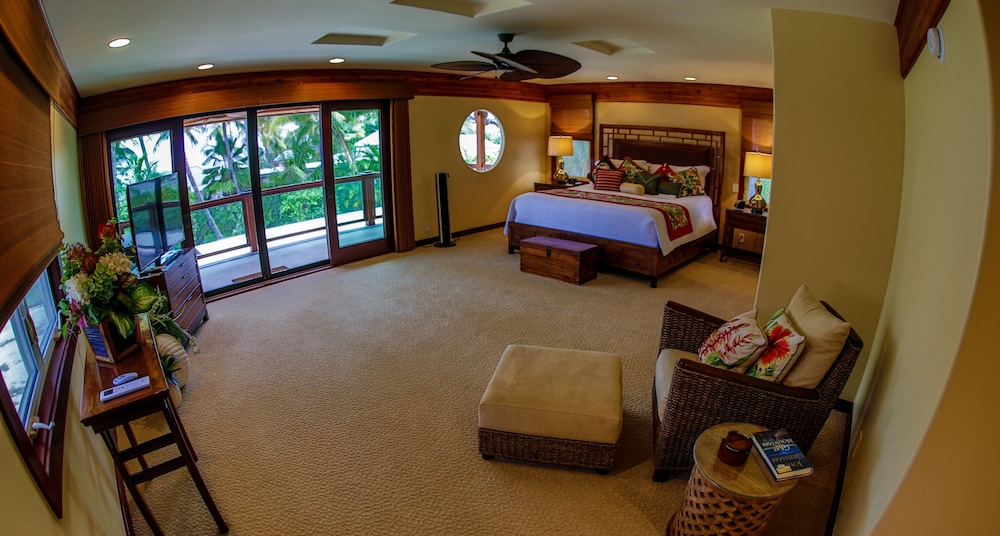 Alii Point #15 - Almost Oceanfront 3 Bedroom Home by RedAwning