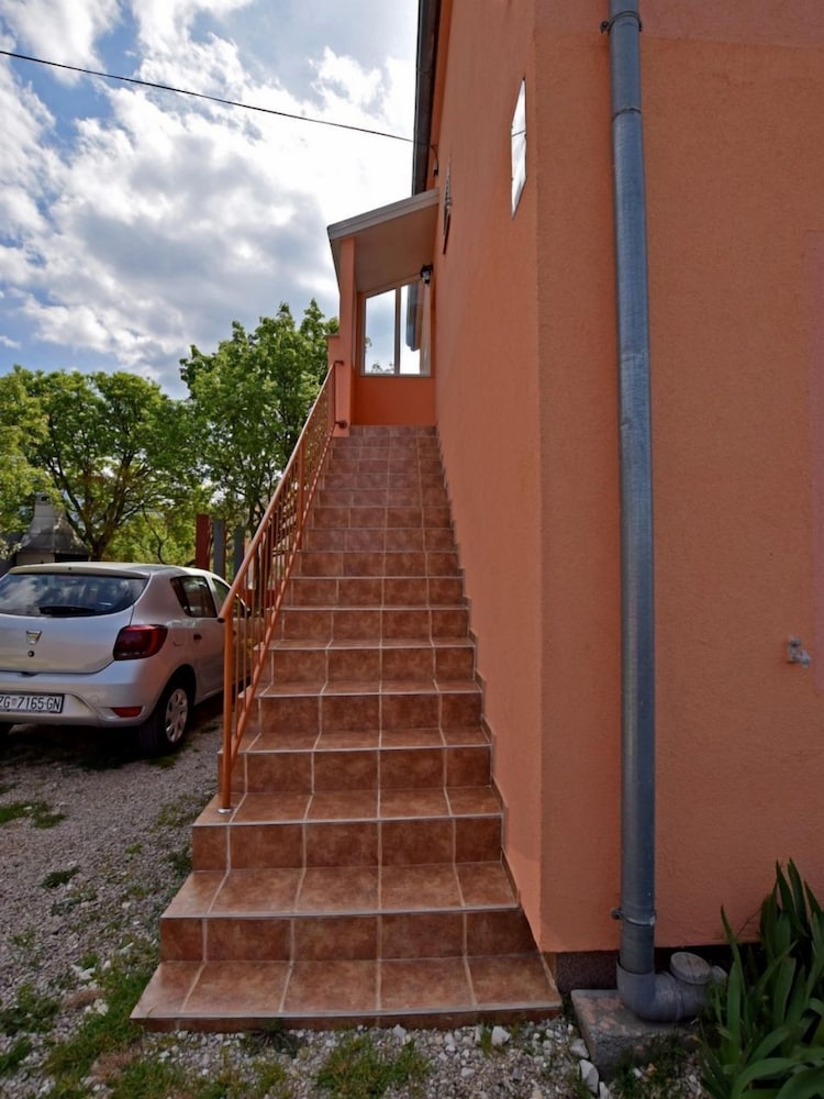 Photo 30