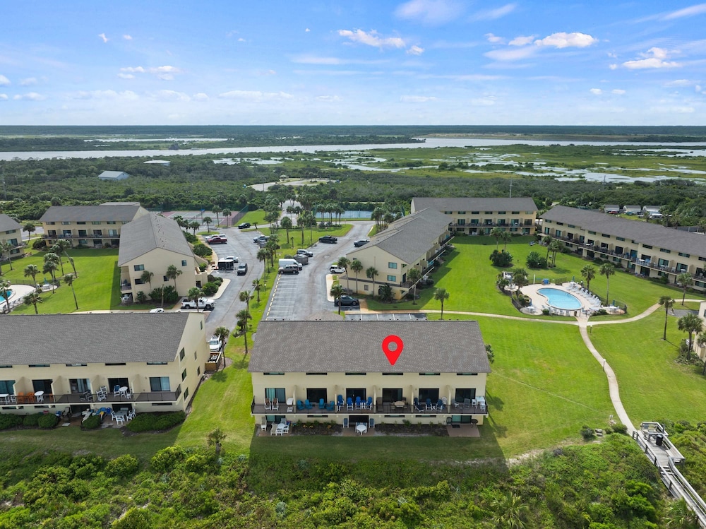 Oceanfront Pool Tennis BBQ Patio Free Parking