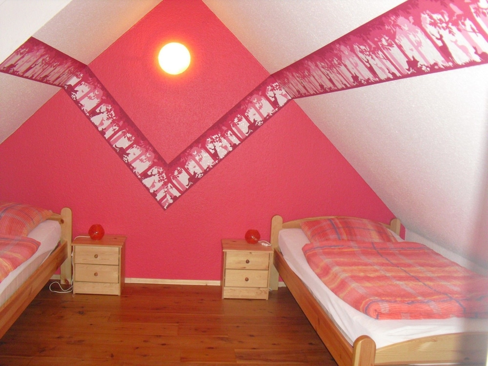 Photo 33
