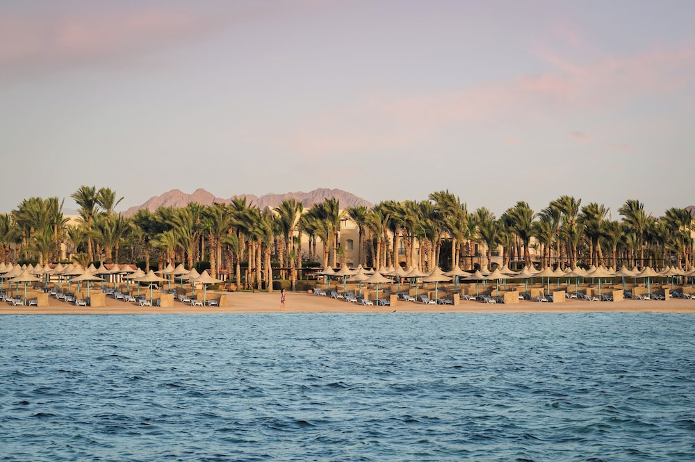 Hotel Iberotel Redsina - Image 1