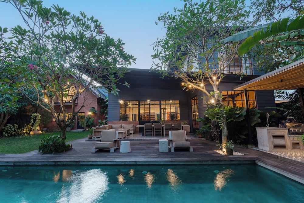 Bon Ton Villa By Betterplace