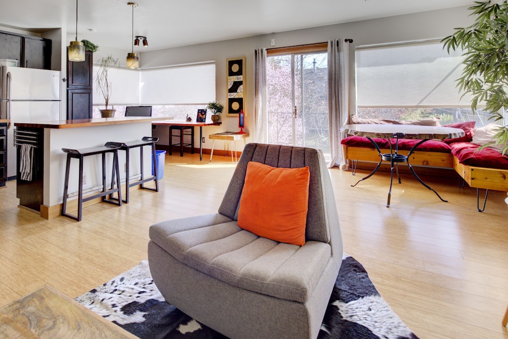 Seattle House - Image 3
