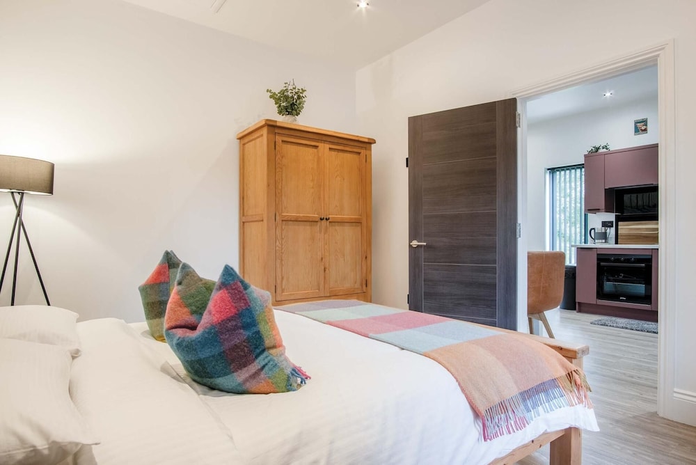 The Shed - 1 Bedroom - Cosheston