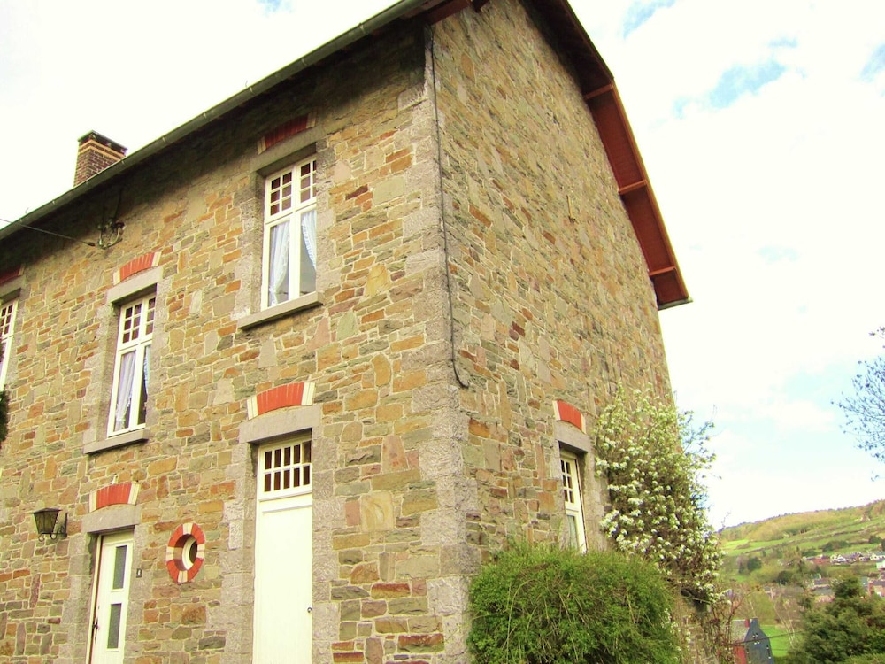 A Beautiful Belle Epoque Villa in the Heart of Hamoir view 2