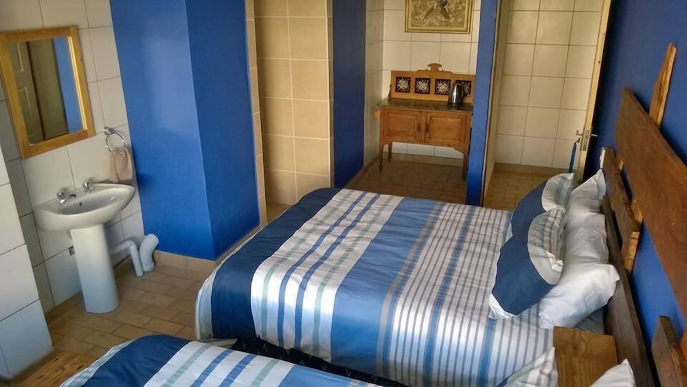 Colesberg Garage Motor Inn Accommodation