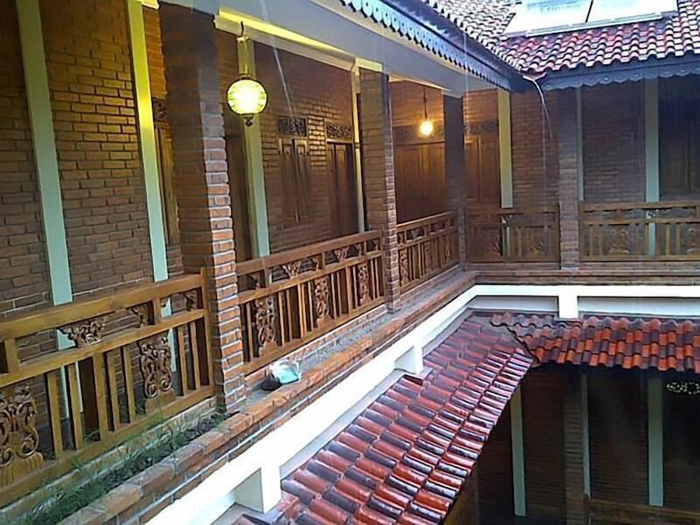 Roemah Balewaringin view 2