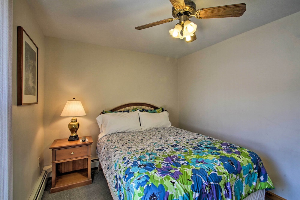 Old Orchard Beach Apt - Walk to Beach & Pier!
