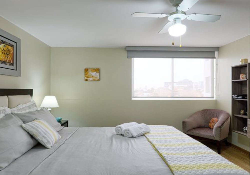 UR Place Rentals - Av Arequipa Miraflore view 4