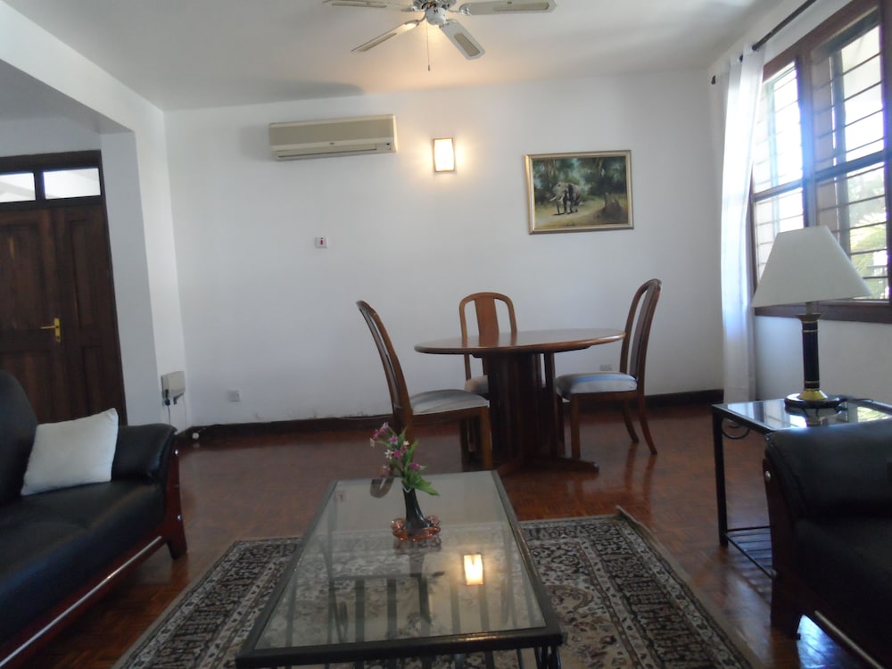Upanga B&B - UN Road