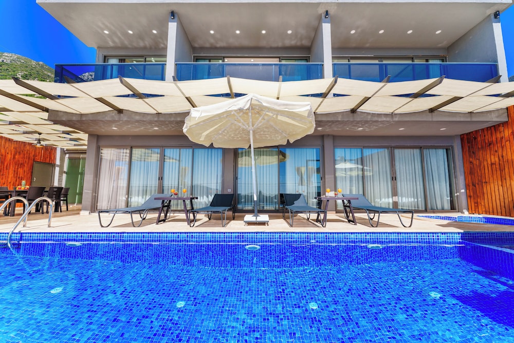 Grand Emora Villas