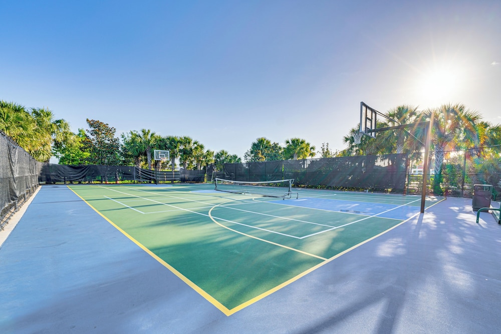 Game Room & Resort Perks: Family Kissimmee Home!