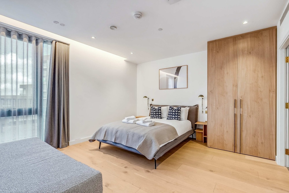 Elegant 3-bedroom Condo