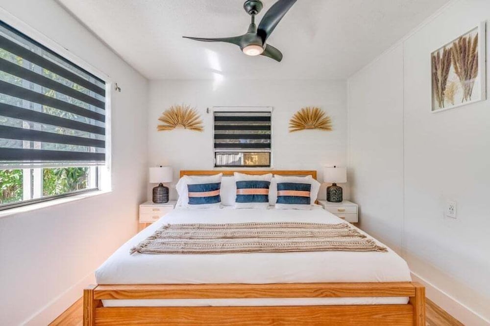 Fox Garden Luxury Boho Near Downtown & Beach 4 Bedroom Home