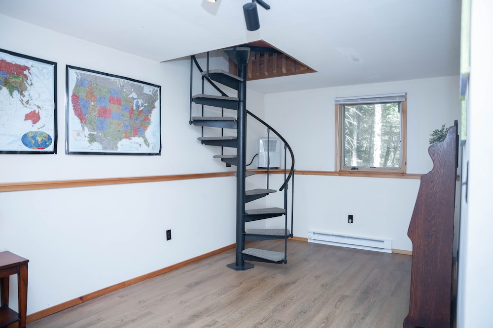 Bob's Sled Lodge 2 Bedroom Home