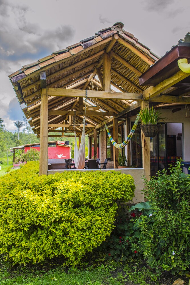 Monte Verde Cabañas & Camping