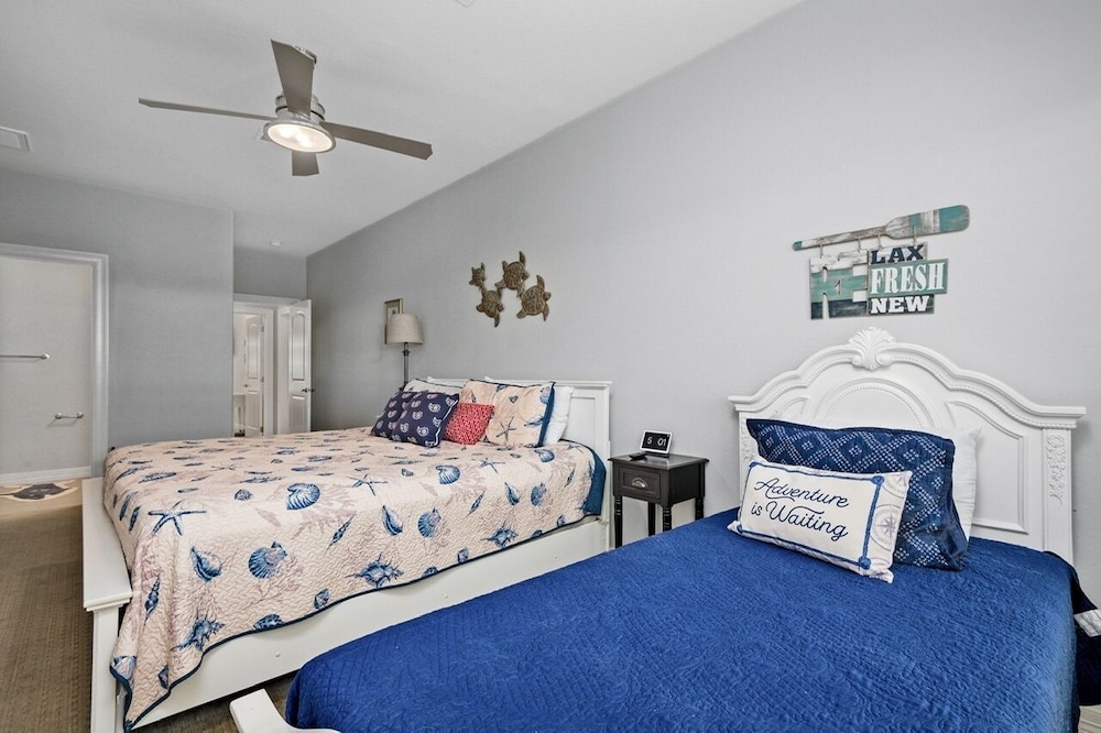 Just One More Day 4 Bedroom Home by RedAwning