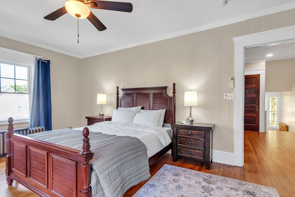 Cozy Trotter 4 Bedroom Home view 3
