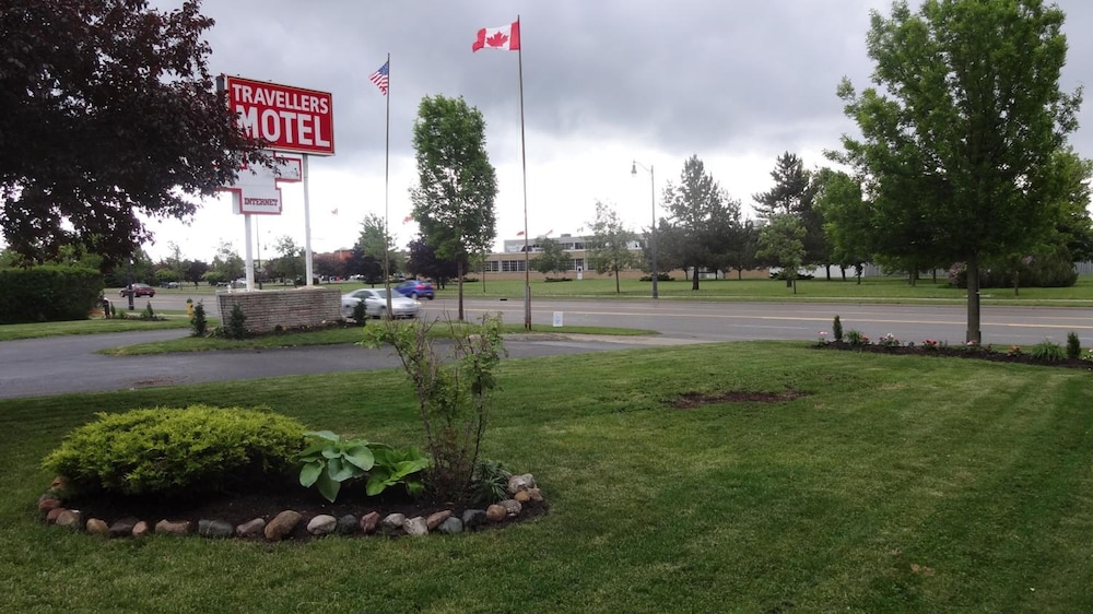Travellers Motel