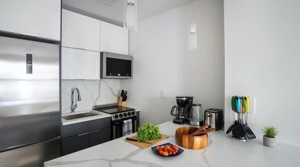 1597 New York Apt