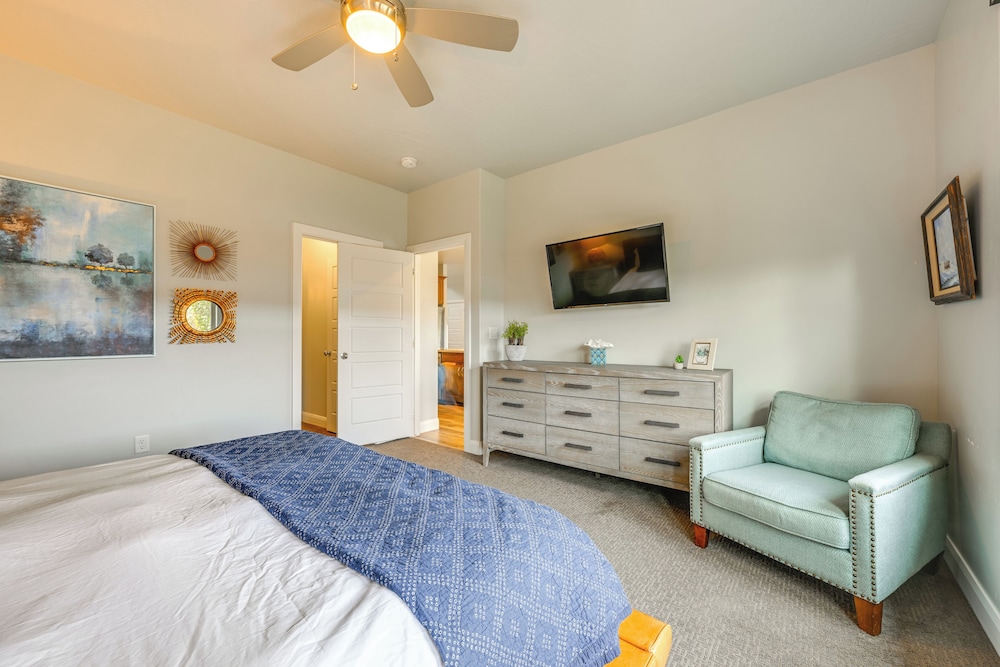 Hike, Bike & Swim: Utah Family Home w/ Mtn Views!