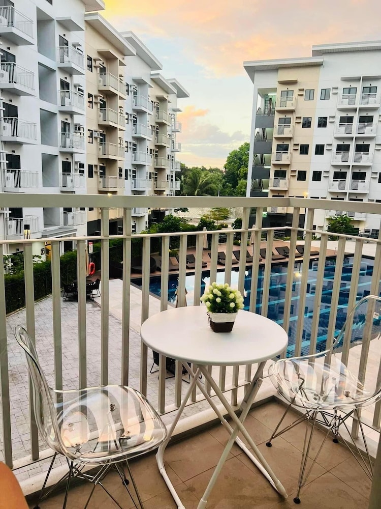 Hotel Hill Residence Quezon City - Image 1